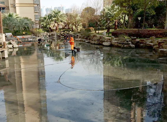天全景观池淤泥清理